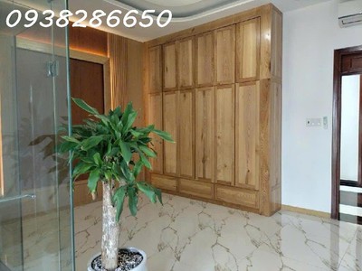 Trung tâm quận 12  - khu phân lô cao cấp - đường nguyễn ảnh thủ -  hẻm xe hơi  - 5 lầu  - 5pn -  1 2