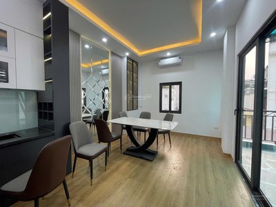 Bán nhà khương trung, 15m ra ô tô, dt 54m2, mt 5.6m. giá 8 tỷ 0