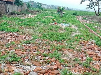 Em đang cần tiền muốn bán lô đất phun thổ cư - dt 140m tại trung tâm tam đảo, phú thọ 1