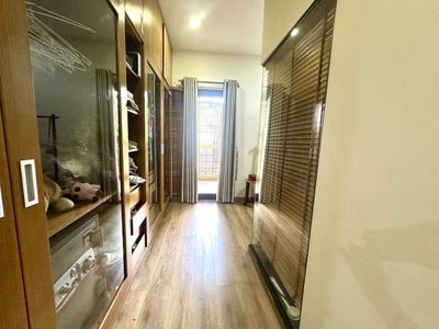 Muốn bán, thương lượng, nhà đẳng cấp cho người  đẳng cấp 3