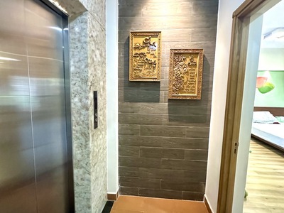 Muốn bán, thương lượng, nhà đẳng cấp cho người  đẳng cấp 2