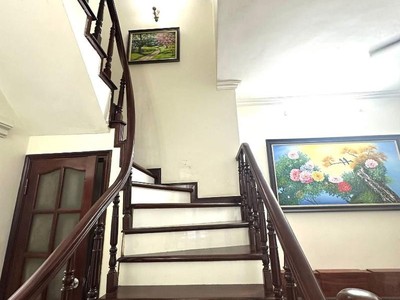 Bán nhà khương trung, ô tô đỗ cổng, 10m ra phố chính, dtsd 44m2, giá 8.6 tỷ 2