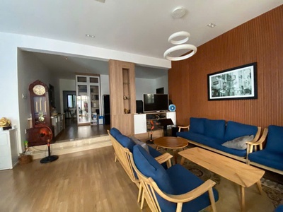 Bán tòa căn hộ mặt tiền hoàng diệu   trung tâm hải châu   doanh thu ổn định 2
