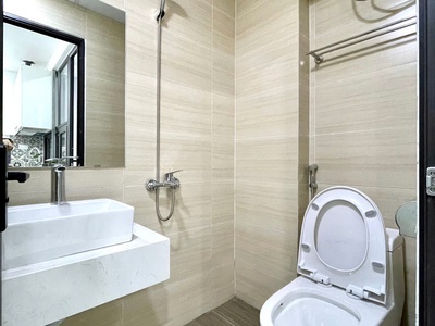 Cho thuê ccmn cực đẹp giá rẻ ngõ 105 láng hạ, đống đa 4
