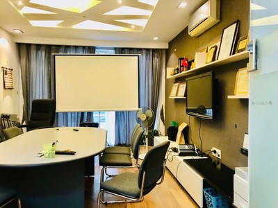 Phố linh lang   ô tô vào nhà, lô góc, kd   80m , mặt tiền rộng, đắc địa 2
