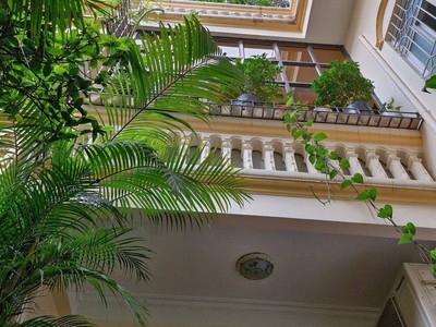 Bán nhà riêng khu đê la thành - đống đa, 4t, 63m2, cách ô tô 100m, ở hoặc xây tòa chdv cho thuê 0