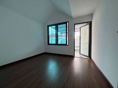 Nhà đẹp trương định ở ngay, mặt ngõ thông, chỉ hơn 5 tỷ 1
