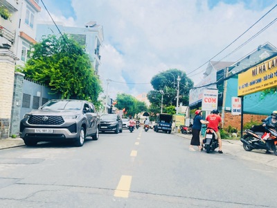 Bán nhà mặt tiền làng đại học bình thọ   gần đh sư phạm kỹ thuật   130m  nhỉnh 15 tỷ. 0