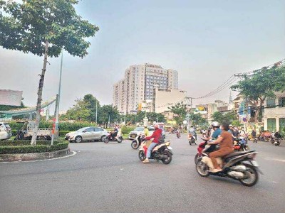 Nhà 2 tầng  phan chu trinh, bình thạnh chỉ 2ty6 còn bớt lộc 4