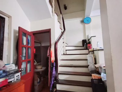 Bán nhà phan kế bính 33m2. 5 tầng. mặt tiền 5.8m. giá 9.2 tỷ ba đình hà nội 2