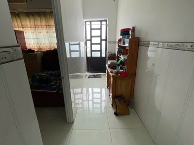 Bán nhà đúc kiên cố 2 tầng bình chánh đoàn nguyên tuấn giá 2,2 tỷ 2