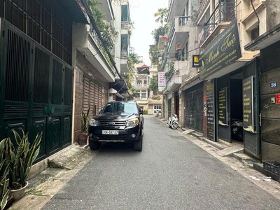 Cần bán nhà riêng 5 tầng phân lô Yên Lạc Hai Bà Trưng DT 40m giá 12 tỷ 0