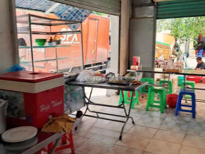 Cho thuê mặt bằng bán chè, nước giải khát, sinh tố, nước ép, rau má,...   vị trí đẹp, giá rẻ tại 3