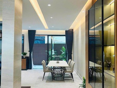 Bán biệt thư hưng thái, phú mỹ hưng - nhà đẹp - giá rẻ - full nt - giá 36 tỷ 1