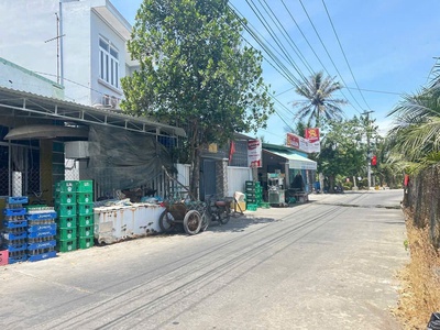 Cần bán lô góc mặt đường 8m vừa ở vừa kinh doanh buôn bán   - đất thuộc xã vĩnh trung   phường tây 2