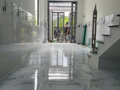 Bán nhà 1 trệt 1 lầu p.biên hòa,shr đường xe hơi,giá rẻ 0