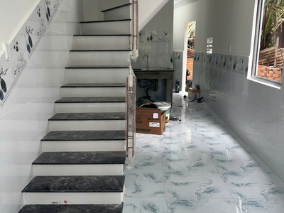 Bán nhà 1 trệt 1 lầu p.biên hòa,shr đường xe hơi,giá rẻ 1