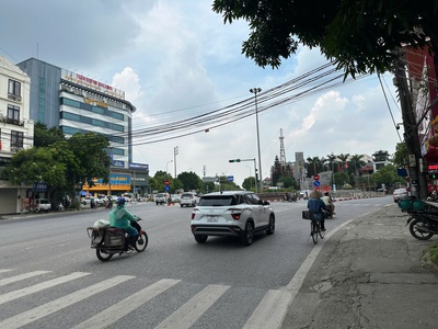 Bán đất trung tâm đan phượng   42m    oto thông, chỉ hơn 3 tỷ. 0