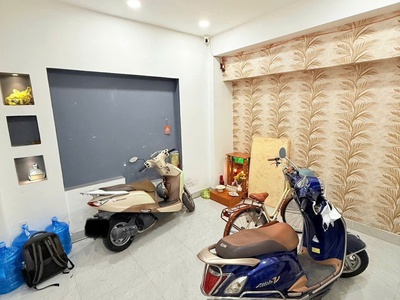 Bán gấp - huỳnh văn bánh - 40m2 - 4 tầng - 7 pn - cho thuê 35 tr - hem thông - pl chuẩn - nhỉnh 7 tỷ 2