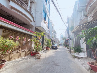 Bán gấp - lê văn sỹ - 44m2 - 4 tầng - 7 pn - dt 35 tr - hẻm thông 3 gác - pl chuẩn - nhỉnh 7 tỷ 0