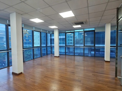 Cho thuê văn phòng 50 - 150m2 p.duy tân, cầu giấy giá chỉ từ 14 - 38 triệu/tháng. đỗ ô tô tiện lợi 1