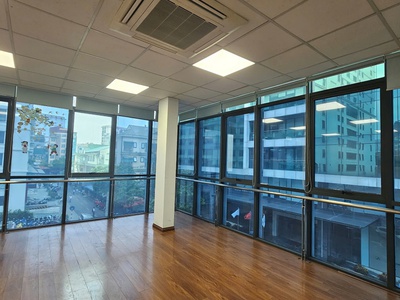 Cho thuê văn phòng 50 - 150m2 p.duy tân, cầu giấy giá chỉ từ 14 - 38 triệu/tháng. đỗ ô tô tiện lợi 4