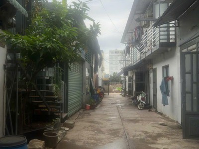 Bán nhà chính chủ   đường lê trọng tấn, bình tân 3