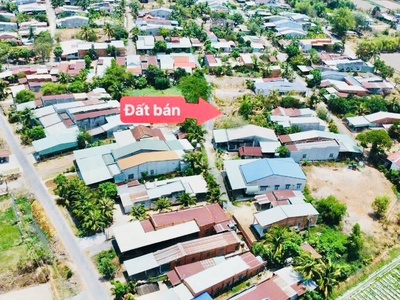 Thị xã trảng bàng-tây ninh mặt tiền nhựa dt 110.7m2 sẵn tc kdc đông chỉ 3xxtr 2
