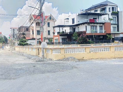 Bán nhanh nhà 4 tầng  mai lâm   đông anh  60m  mặt tiền : 4m vuông full thổ cư . liên hệ: nhung 1