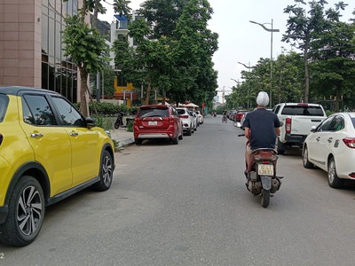Bán đất tái định cư ngọc thụy   long biên  đường nhựa 12m - vỉa hè 2 bên, dt 90m, giá 23 tỷ 400 1