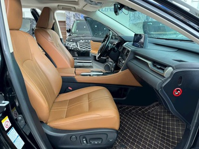 Bán Lexus RX350 màu đen. Model 2020, chạy 4 vạn Km, full lịch sử hãng. 6