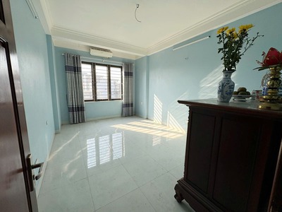 Bán nhà 4 tầng mặt phố 36 Cổ Linh 93m2   Sau nhà có đường rộng 2,5m, gần Aeon, sổ đỏ chính chủ 3