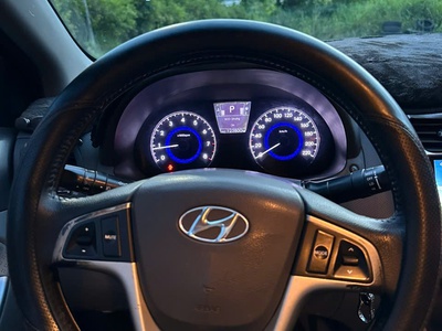 Cần bán Hyundai Accent 1.4 AT đời 2011   Nhập khẩu Hàn Quốc 3