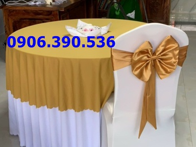 Phòng Vip nhà hàng nên chọn khăn trải bàn nào. 5