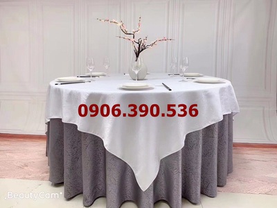 Phòng Vip nhà hàng nên chọn khăn trải bàn nào. 6