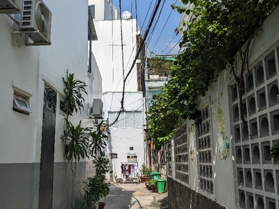 Bán nhà Trần Xuân Soạn  xe hơi đỗ cửa   4,2x17m  thu nhập 9tr/tháng  sổ hồng  5,5 tỷ 2