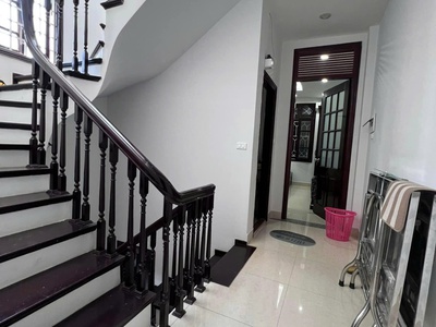 Bán nhà ngõ 80 Nguỵ Như Kon Tum, 50m2, cạnh sân chơi 4