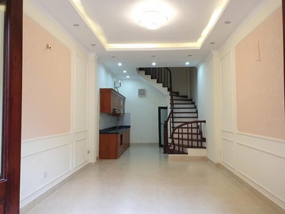 Bán nhà ngõ 165 Chùa Bộc, 35m2 nhà đẹp ở ngay, gần ô tô 0