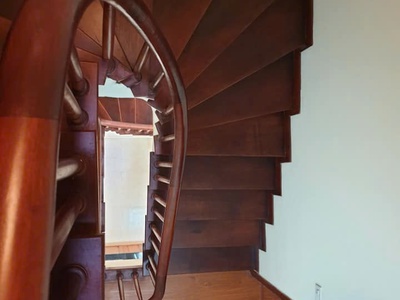 Bán nhà ngõ 165 Chùa Bộc, 35m2 nhà đẹp ở ngay, gần ô tô 2