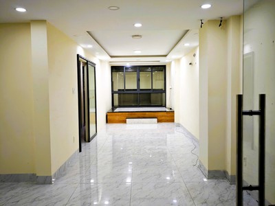 Cho thuê nhà góc hai mặt tiền hoàng diệu 2, linh chiểu, kinh doanh tốt 0