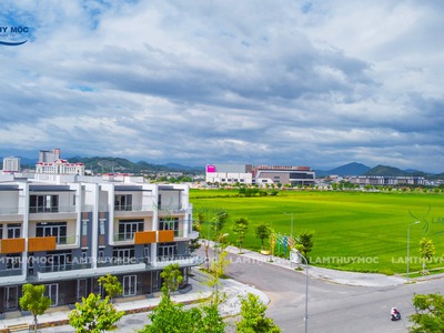 Nhà Phố 3 Tầng Ngay TTTP Chỉ 5,5Tỷ , Nhận Nhà Ngay 5