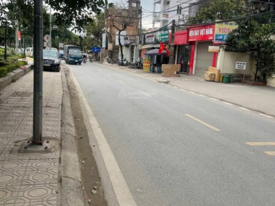 Bán 56m2 đất mặt đường ql 32 cũ, thị trấn phùng, có nhà cấp 4 kinh doanh , vỉa hè rộng 1