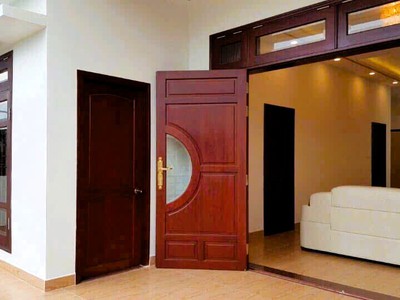 Cho thuê nhà nguyên căn linh chiểu gần vincom thủ đức, kinh doanh tốt 3