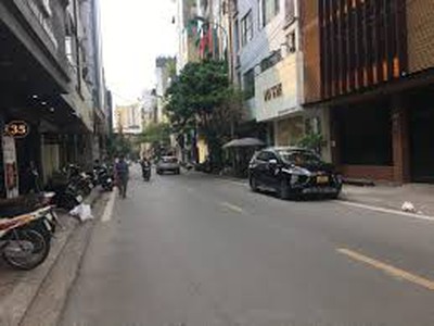 Bán nhà mặt ngõ văn cao 105m2. mt 8m. xây 5 tầng. ô tô tránh giá 32,8tỷ 1