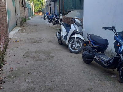 Chính chủ bán nhà tại phố an dương, ô tô tải vào nhà. 0