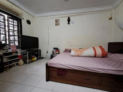 Bán nhà cát linh 53m2. 4 tầng. mặt tiền 2.6m. giá 13.9 tỷ đống đa hà nội 4