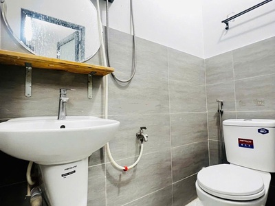 Bán nhà chdv - ung văn khiêm- ô tô đậu cửa - 84m2 - 3 tầng - 9 phòng - dt 40 tr/ tháng khoán - a4 - 2