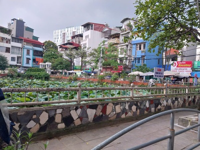 Phố trần bình, nhà mới 5t thang máy, ngõ thông, 36m2, nhỉnh 8 tỷ 0