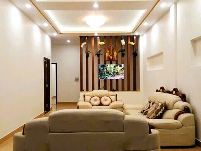 Cho thuê nhà nguyên căn linh chiểu gần vincom thủ đức, kinh doanh tốt 1