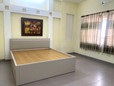 Hiếm  nhà 3 tầng   ngang 6.5m   hẻm xe hơi - giá chỉ 6 tỷ - 1 căn ra mặt tiền   đình phong phú 2